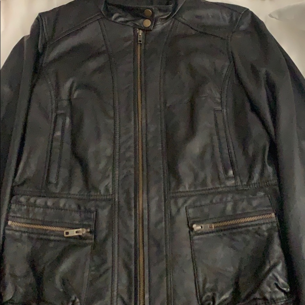 Beautiful Leather Jacket - image 1